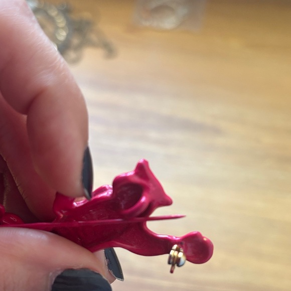 Pink Leopard Brooch - Picture 5 of 8